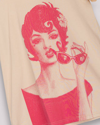 Camiseta Ilustrada Beige Dolores